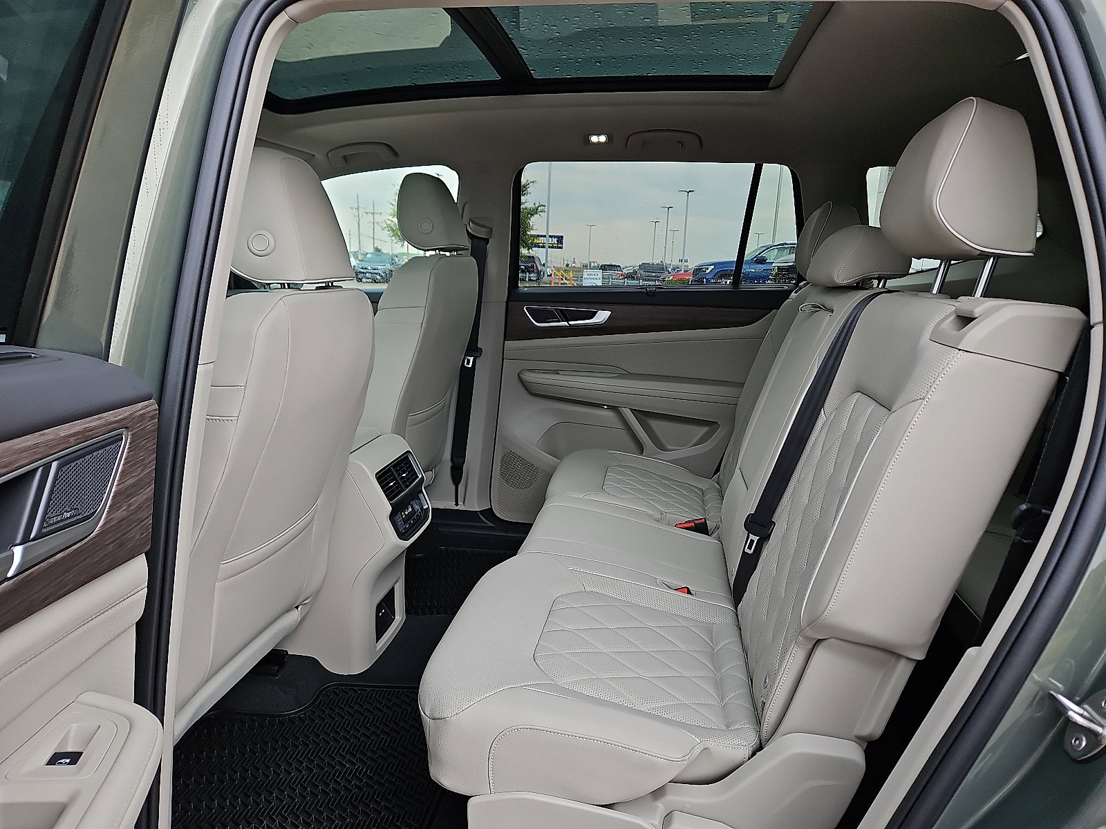 New 2026 Volkswagen Atlas SEL Premium R-Line image 11