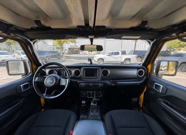 Used 2019 Jeep Wrangler Unlimited Sport S AWD/4WD image 2