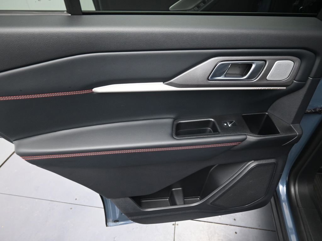 Used 2025 Ford Explorer ST w/ Sun And Sound Package image 26