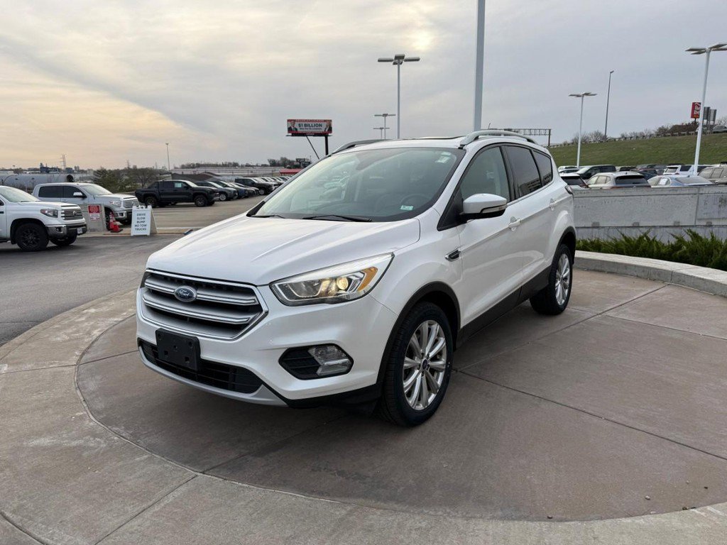 Used 2017 Ford Escape Titanium image 11