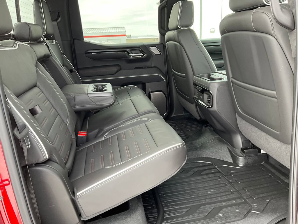 Used 2025 GMC Sierra 1500 AT4X image 23