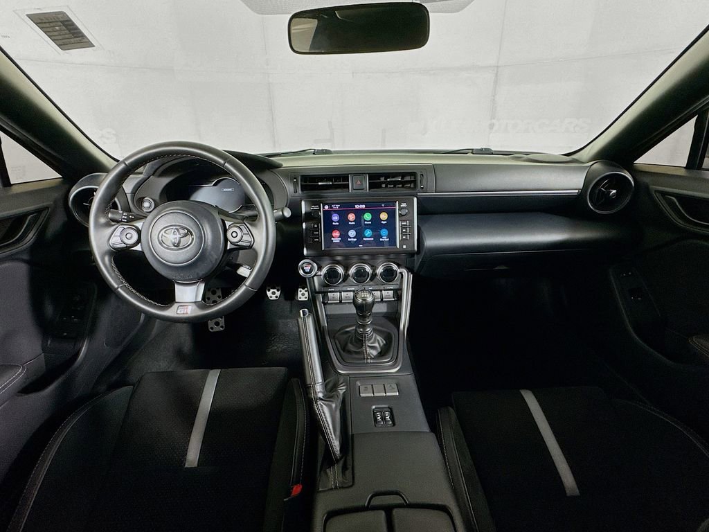 Used 2023 Toyota GR86 Premium w/ ALL Weather Mat Package (TMS) image 27