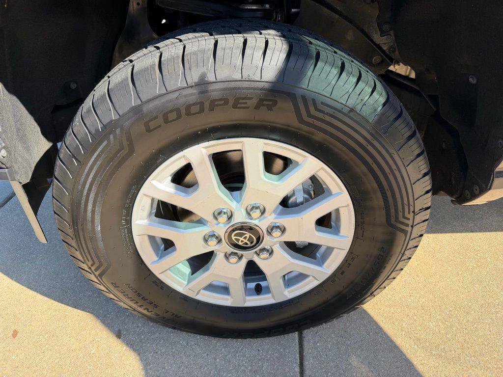 Used 2024 Toyota Tacoma SR5 RWD image 24