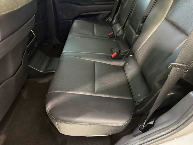 Used 2024 Lexus GX 550 image 26