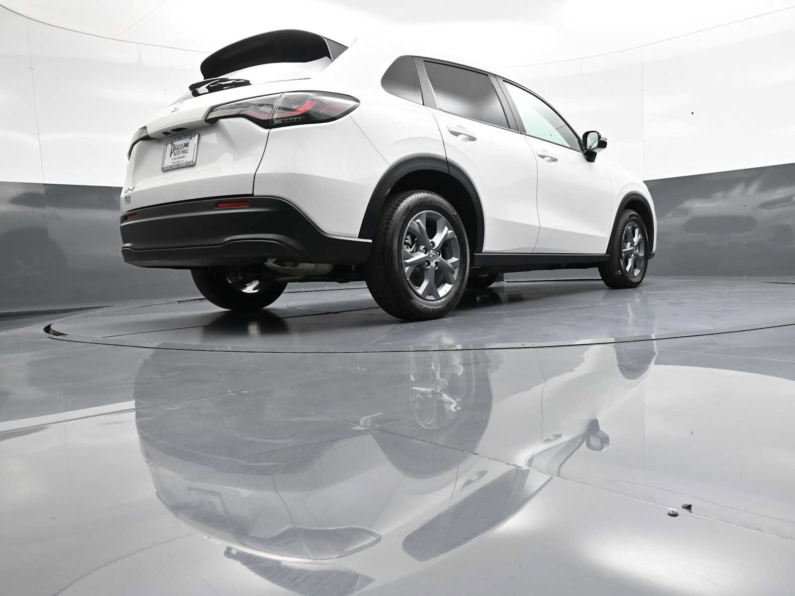 Certified 2026 Honda HR-V LX image 27