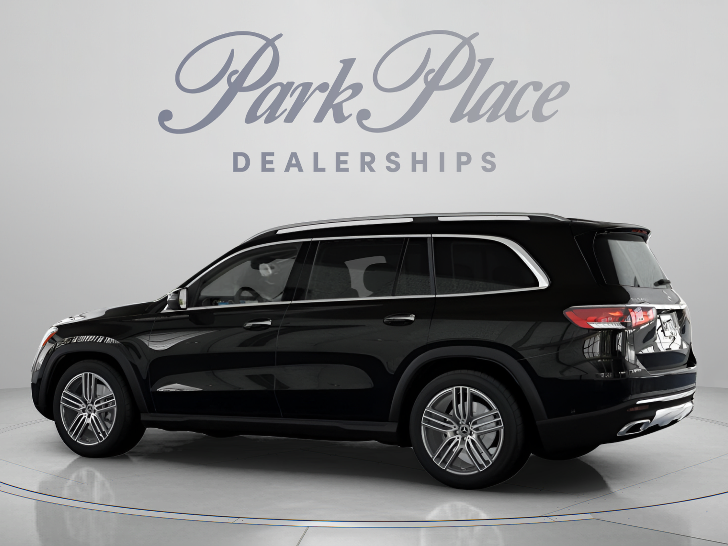 Used 2026 Mercedes-Benz GLS 450 4MATIC image 10