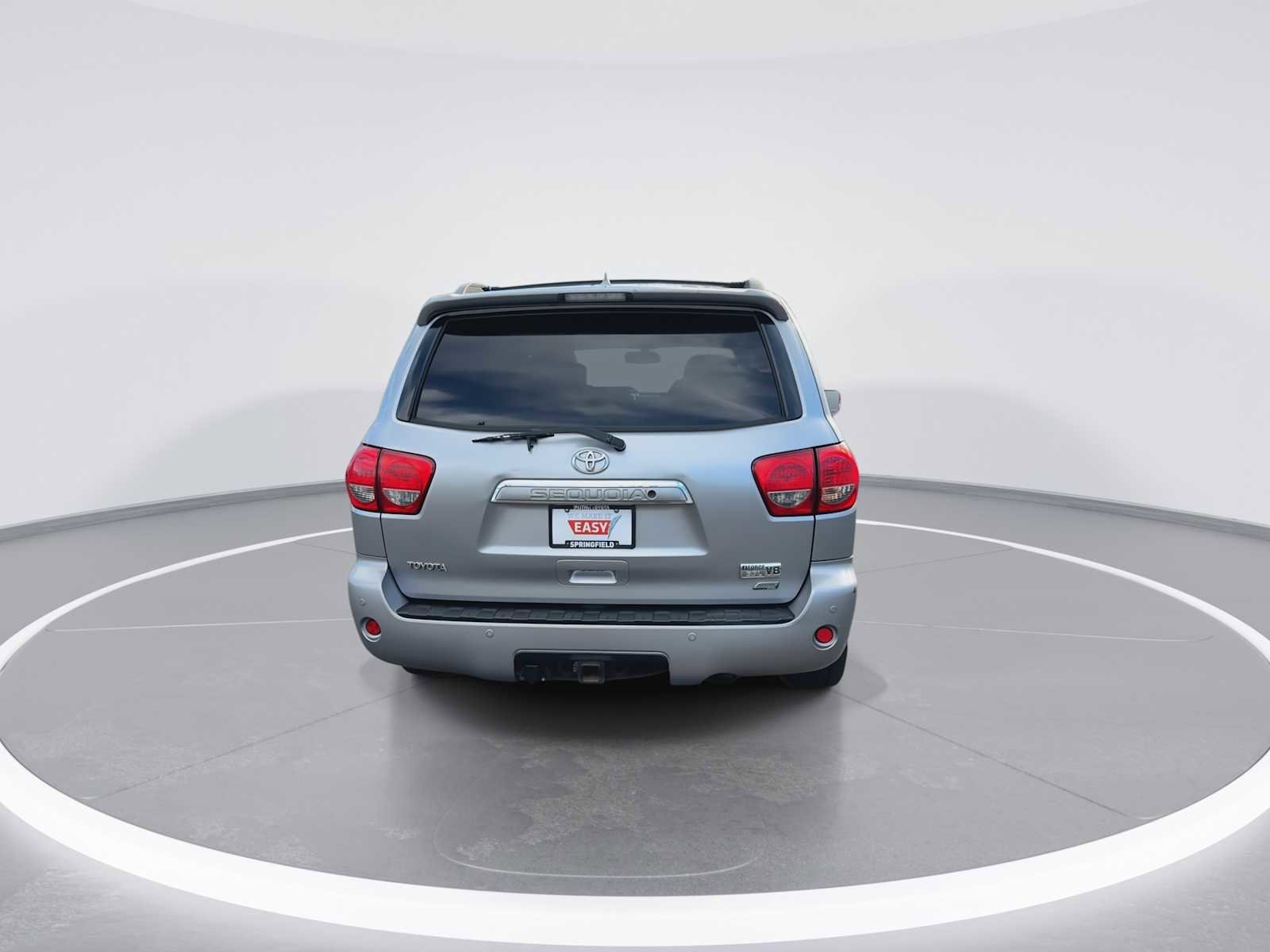 Used 2010 Toyota Sequoia Platinum image 7