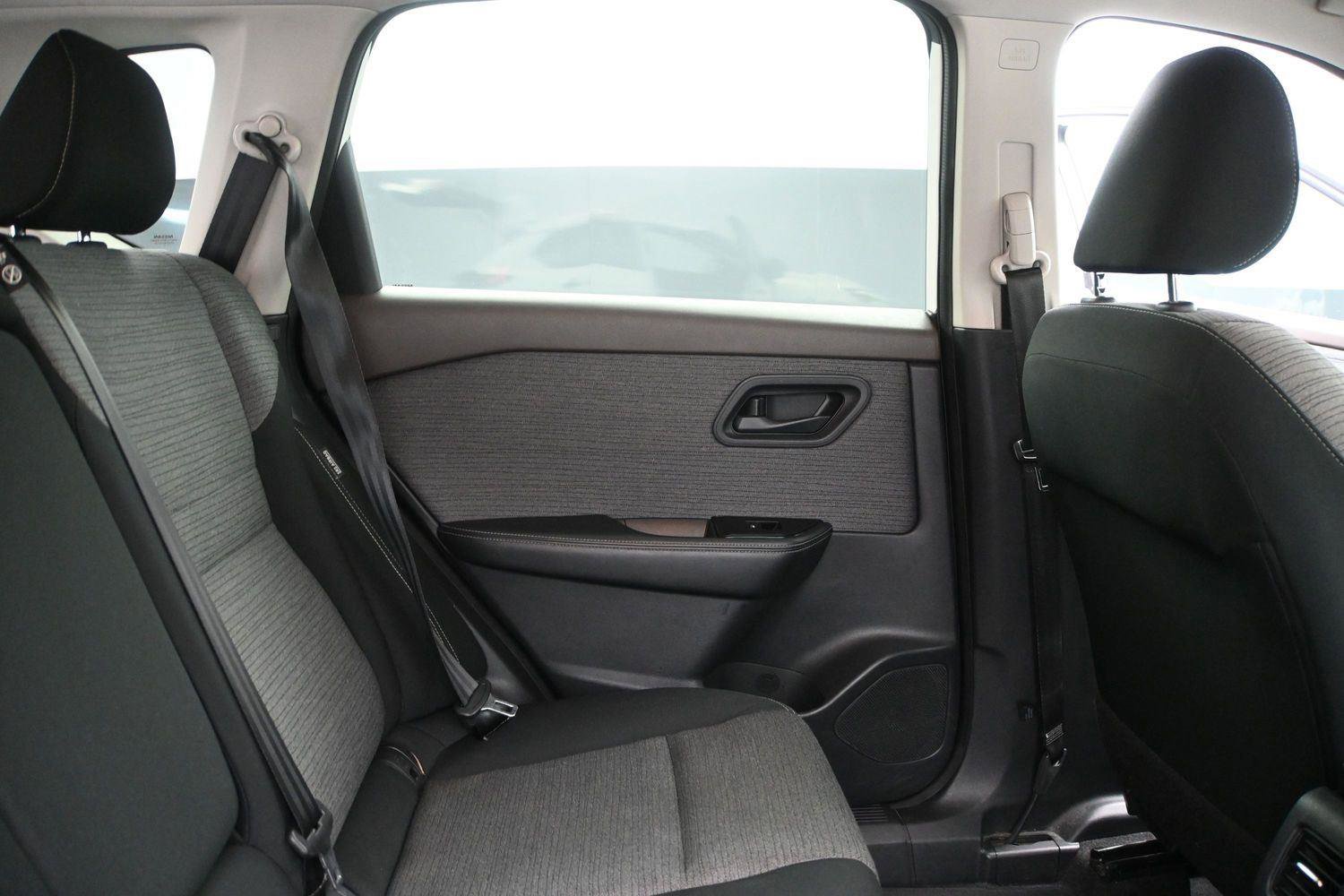 Used 2021 Nissan Rogue S AWD/4WD image 21