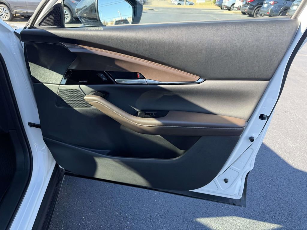 Used 2025 MAZDA CX-30 2.5 Turbo w/ Premium Plus Pkg image 10