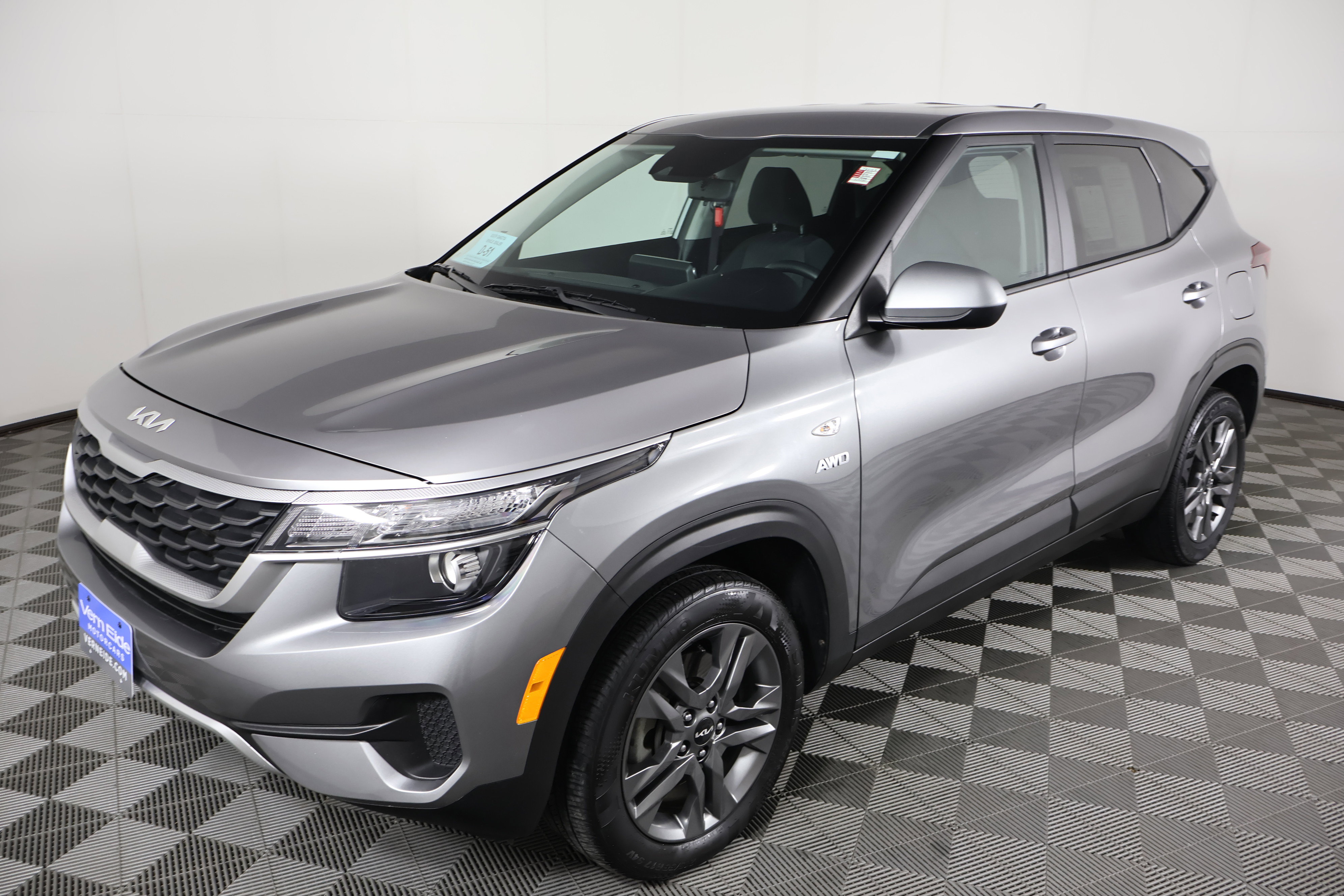 Used 2022 Kia Seltos LX image 10