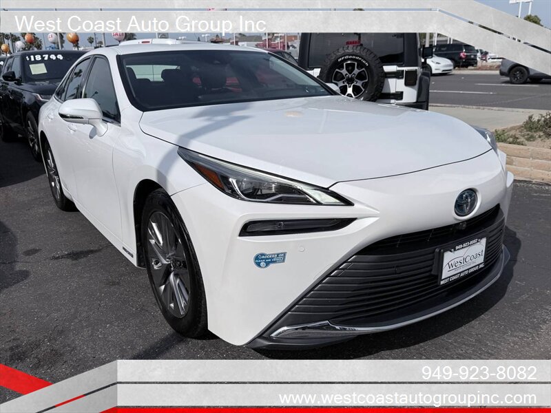 Used 2021 Toyota Mirai XLE w/ Advanced Technology Package RWD image 3