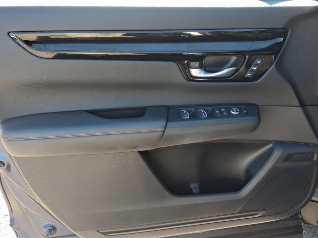Used 2025 Honda CR-V Sport Touring image 12