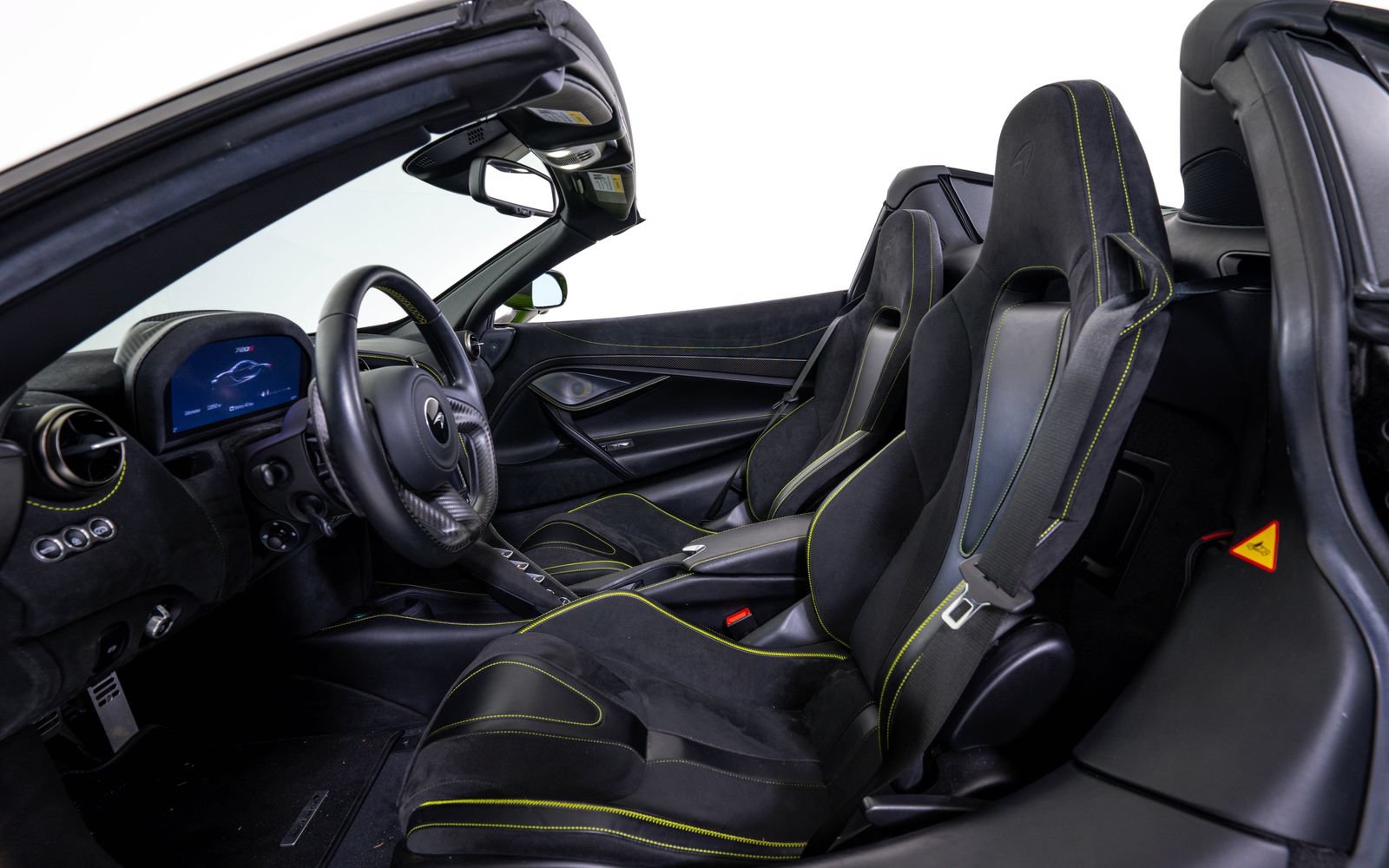 Used 2022 McLaren 720S Performance RWD image 25