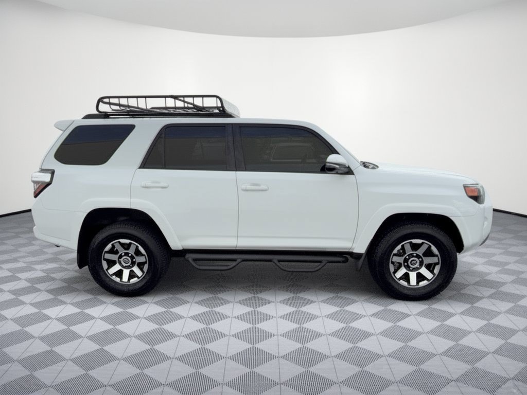 Certified 2022 Toyota 4Runner TRD Off-Road Premium AWD/4WD image 8