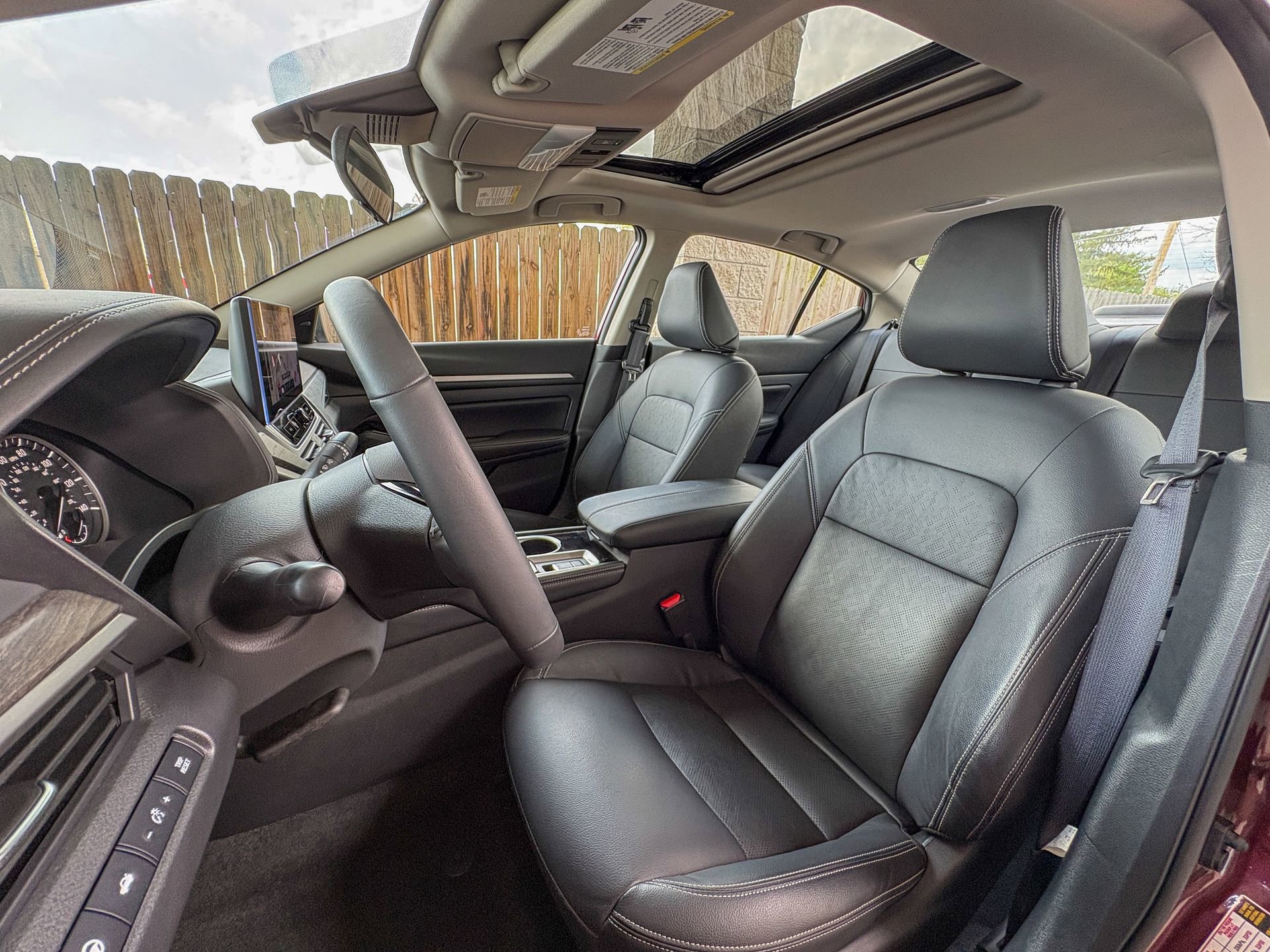 Used 2025 Nissan Altima 2.5 SL AWD/4WD image 19