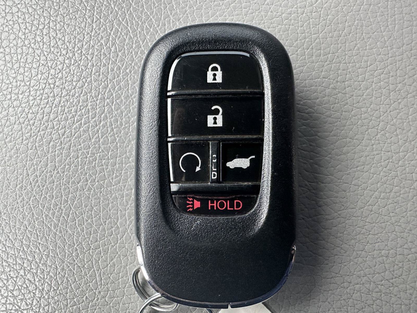 Used 2024 Honda Pilot Touring image 14