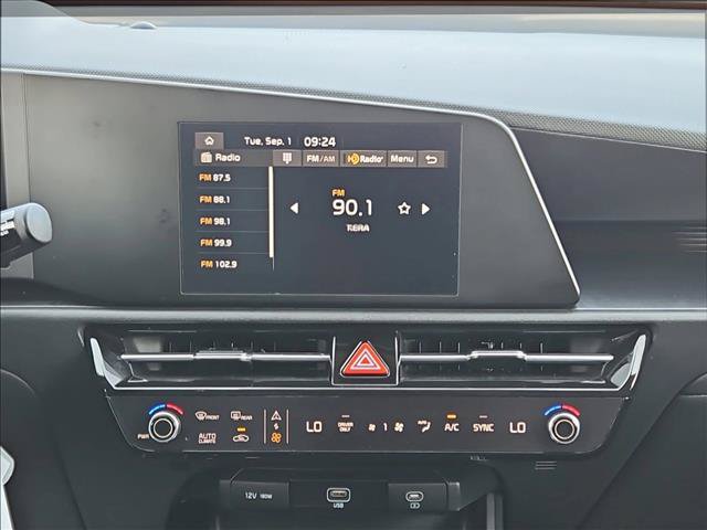 Used 2025 Kia Niro LX FWD image 10