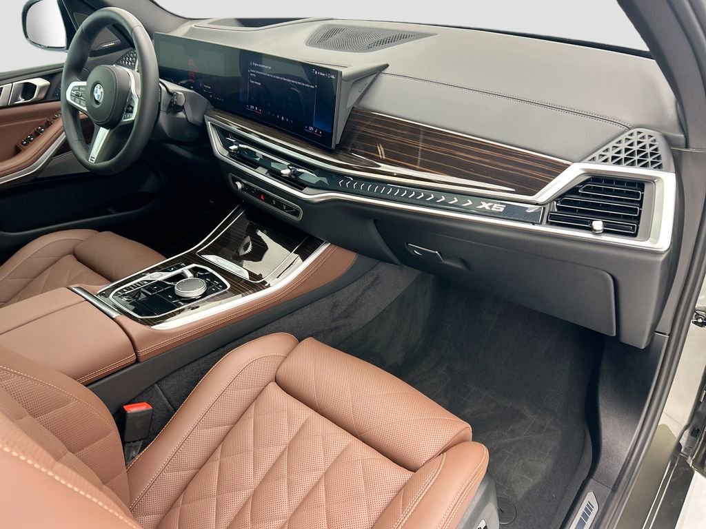 Certified 2026 BMW X5 xDrive40i w/ M Sport Package image 16