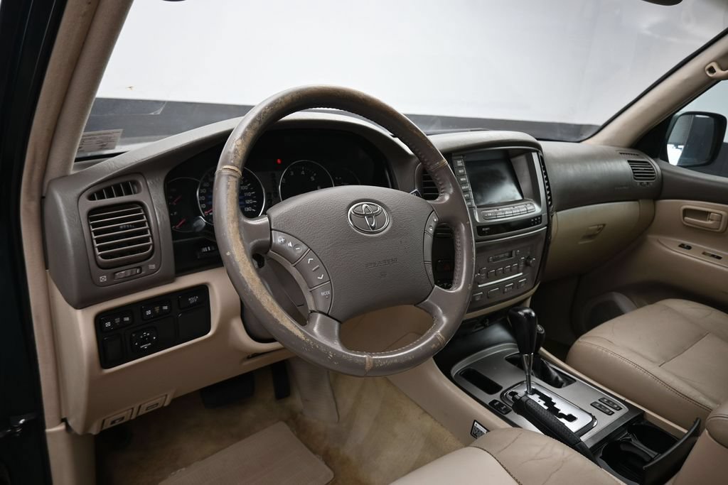 Used 2004 Toyota Land Cruiser AWD/4WD image 13