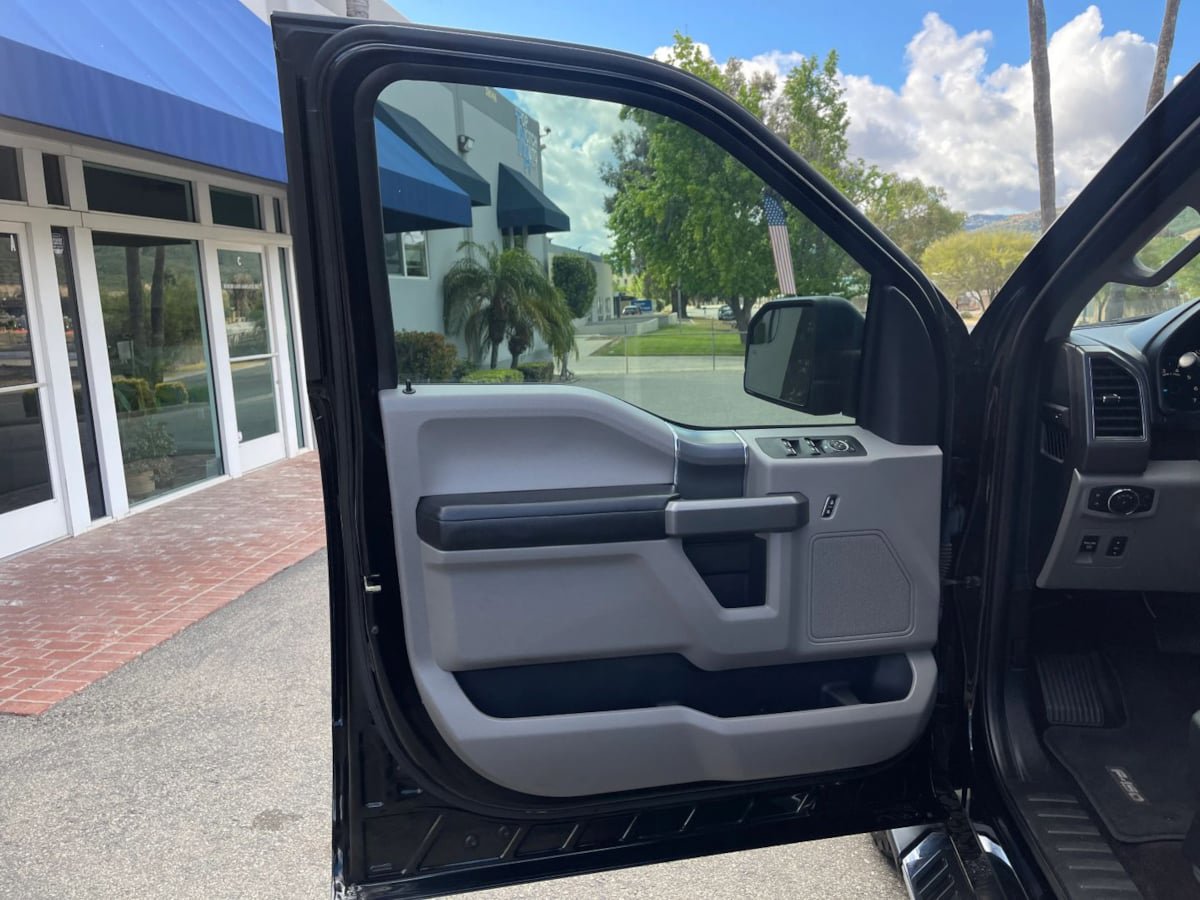 Used 2017 Ford F150 XLT w/ Equipment Group 301A Mid AWD/4WD image 27