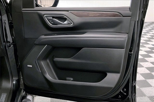 Used 2021 Chevrolet Tahoe Z71 w/ Luxury Package image 18