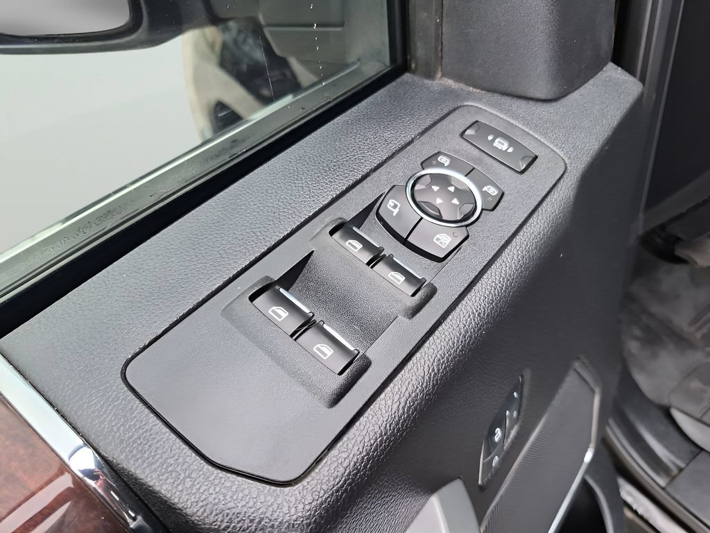 Used 2017 Ford F350 Platinum w/ Platinum Ultimate Package AWD/4WD image 24