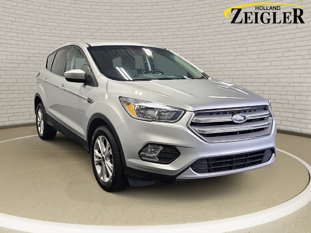 Used 2019 Ford Escape SE AWD/4WD image 3