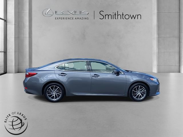 Used 2015 Lexus ES 350 w/ Luxury Package image 4