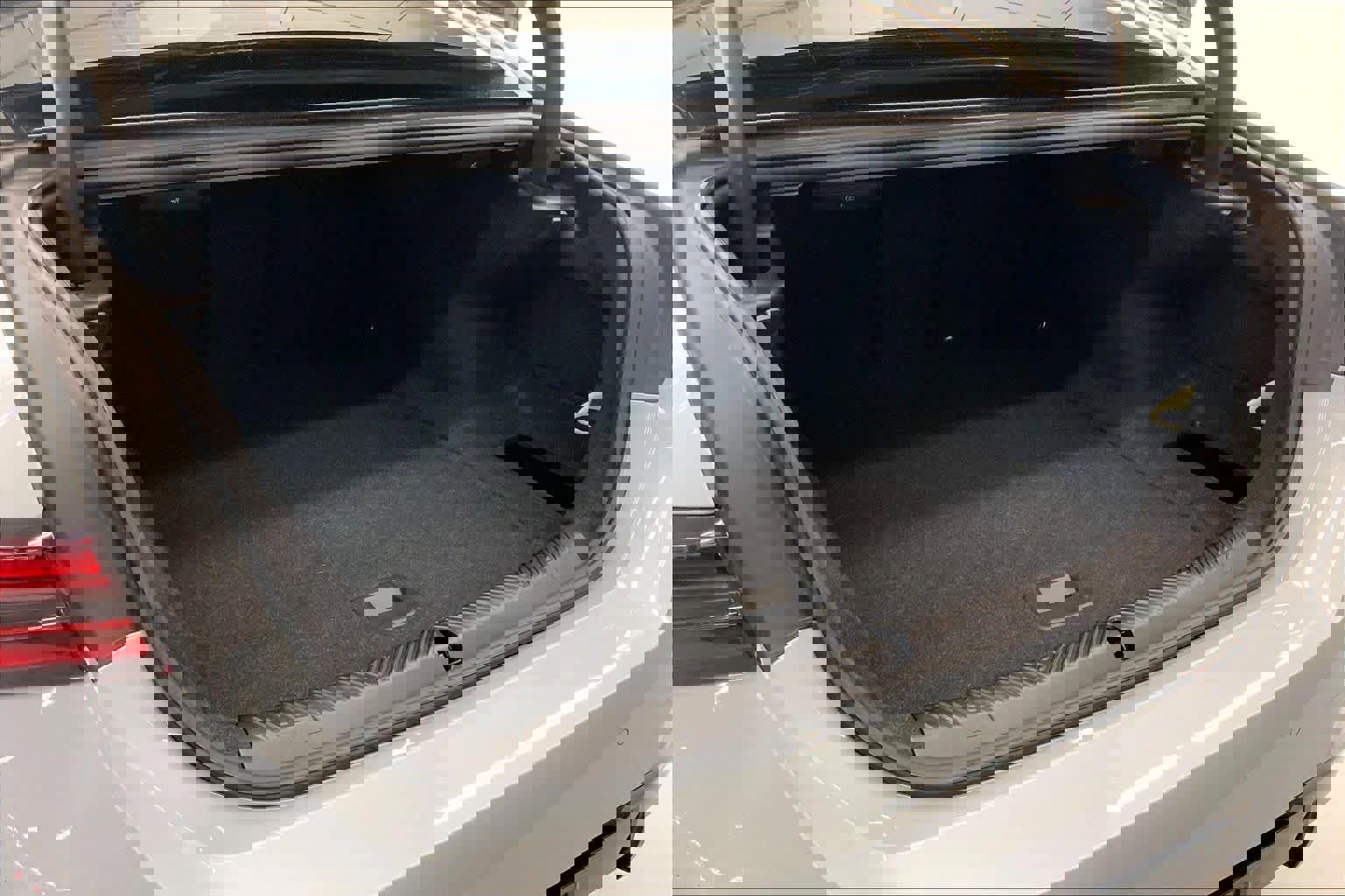 Used 2024 BMW i5 M60 w/ Premium Package image 15