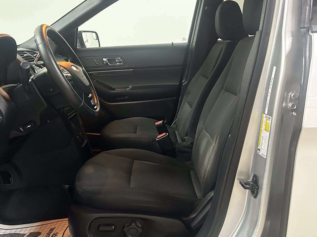 Used 2017 Ford Explorer 4WD Police Interceptor w/ Ready For The Road Package image 14