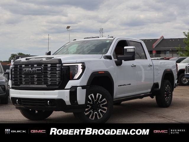 New 2026 GMC Sierra 2500 Denali Ultimate w/ LPO, Black Badging Package