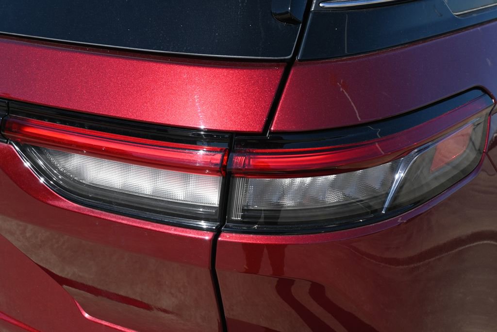 Used 2025 Jeep Grand Cherokee Overland w/ Luxury Tech Group IV image 19