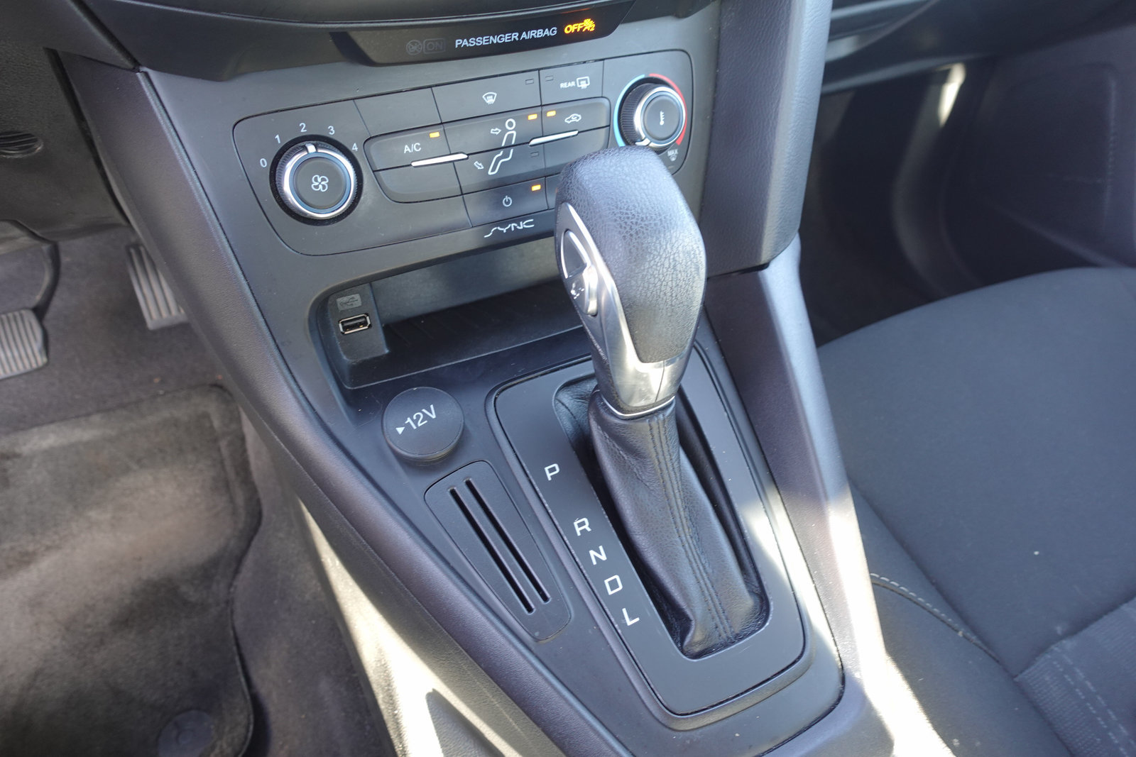 Used 2018 Ford Focus S FWD image 21