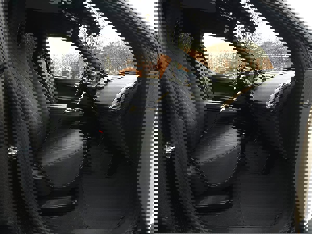 Used 2024 BMW iX xDrive50 w/ Premium Package image 22