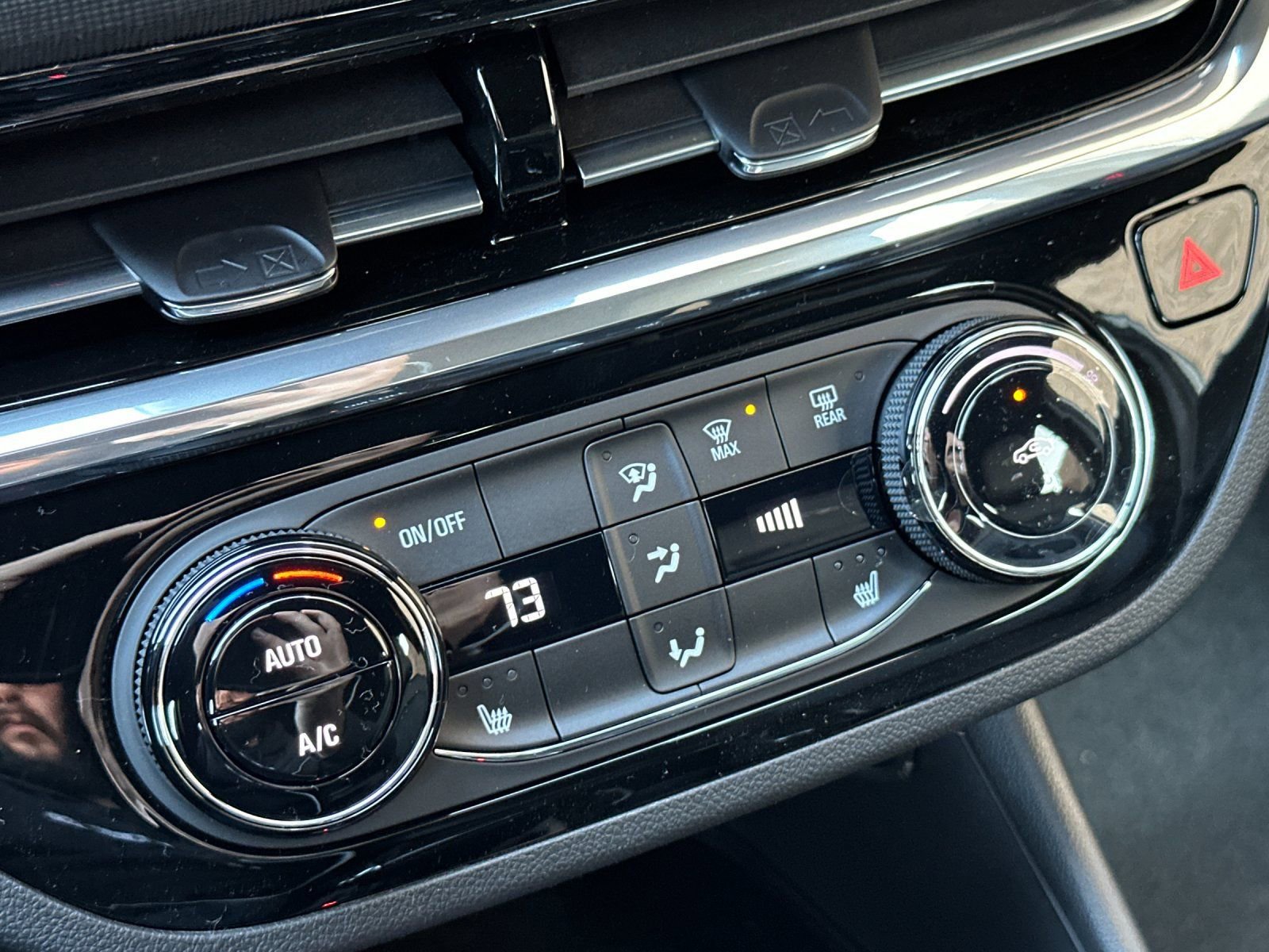 New 2026 Buick Envista Sport Touring w/ Convenience I Package FWD image 20
