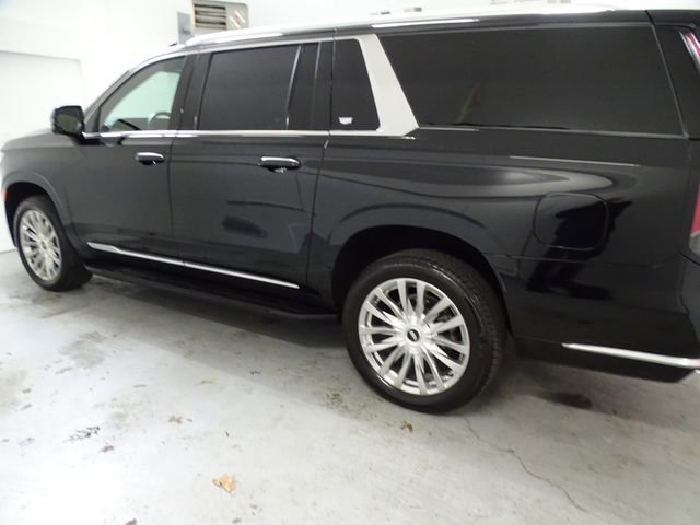 Certified 2023 Cadillac Escalade ESV Premium Luxury image 19
