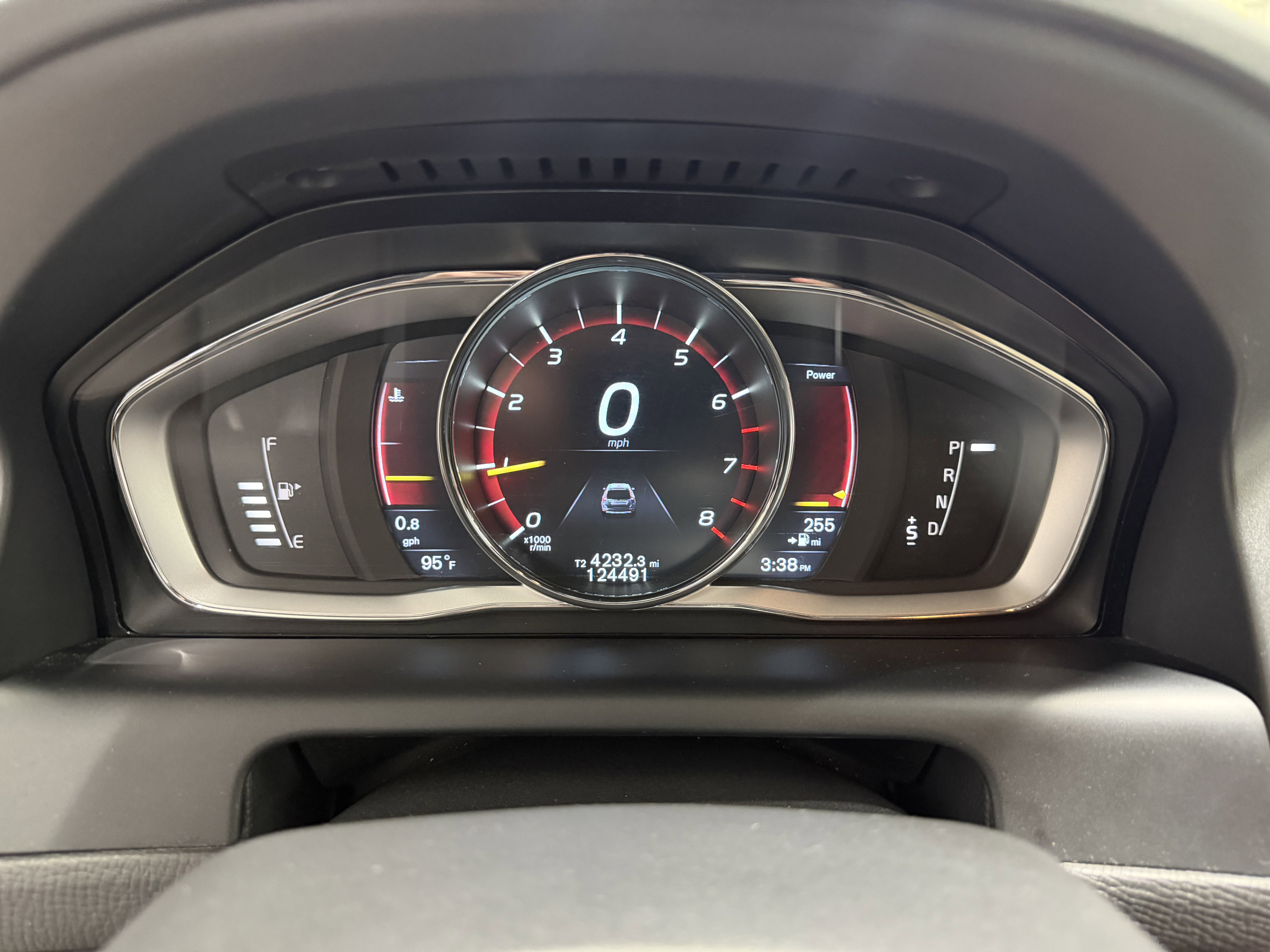 Used 2015 Volvo XC60 T6 Platinum FWD image 13