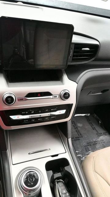 Used 2021 Ford Explorer 4WD image 14