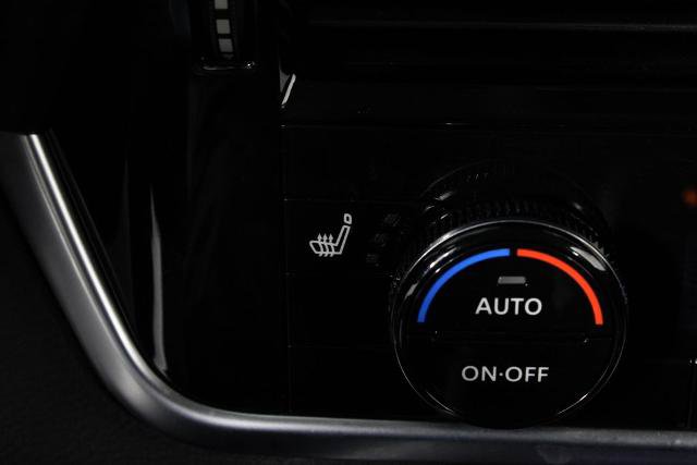 Certified 2026 Nissan Rogue SL FWD image 25