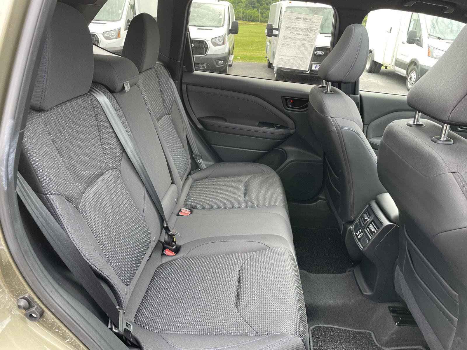 Used 2025 Subaru Forester Premium AWD/4WD image 29