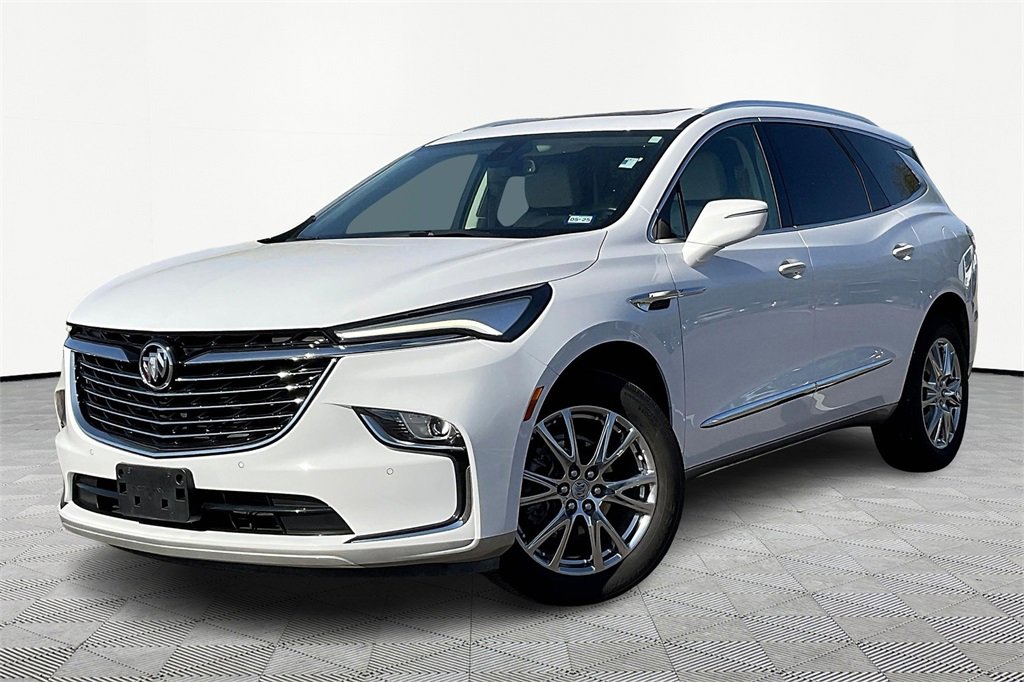 Used 2023 Buick Enclave Essence w/ Experience Buick Package image 2