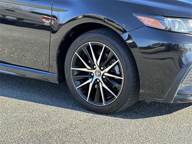 Used 2022 Toyota Camry SE image 7