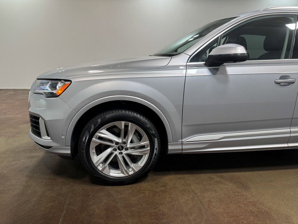 Used 2022 Audi Q7 3.0T Premium Plus w/ Premium Plus Package AWD/4WD image 40