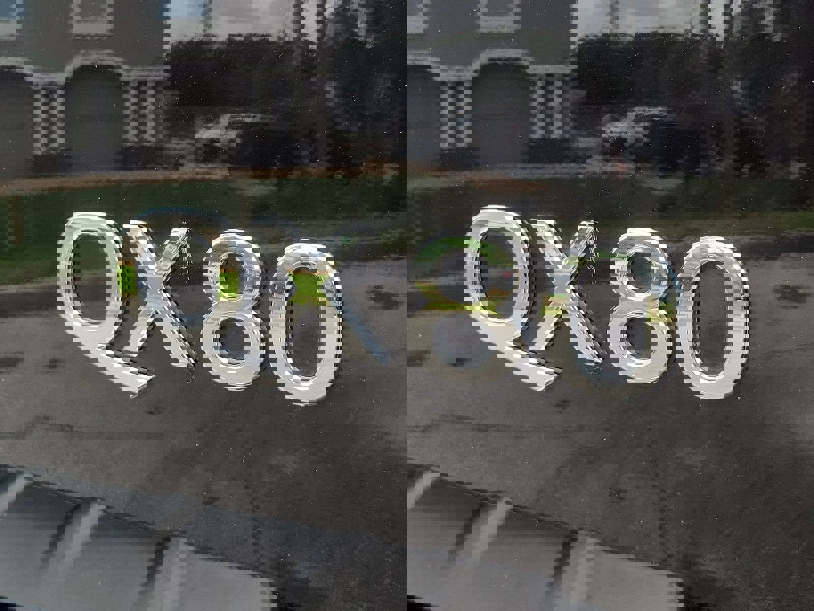 Used 2015 INFINITI QX80 4WD w/ Deluxe Technology Package image 32