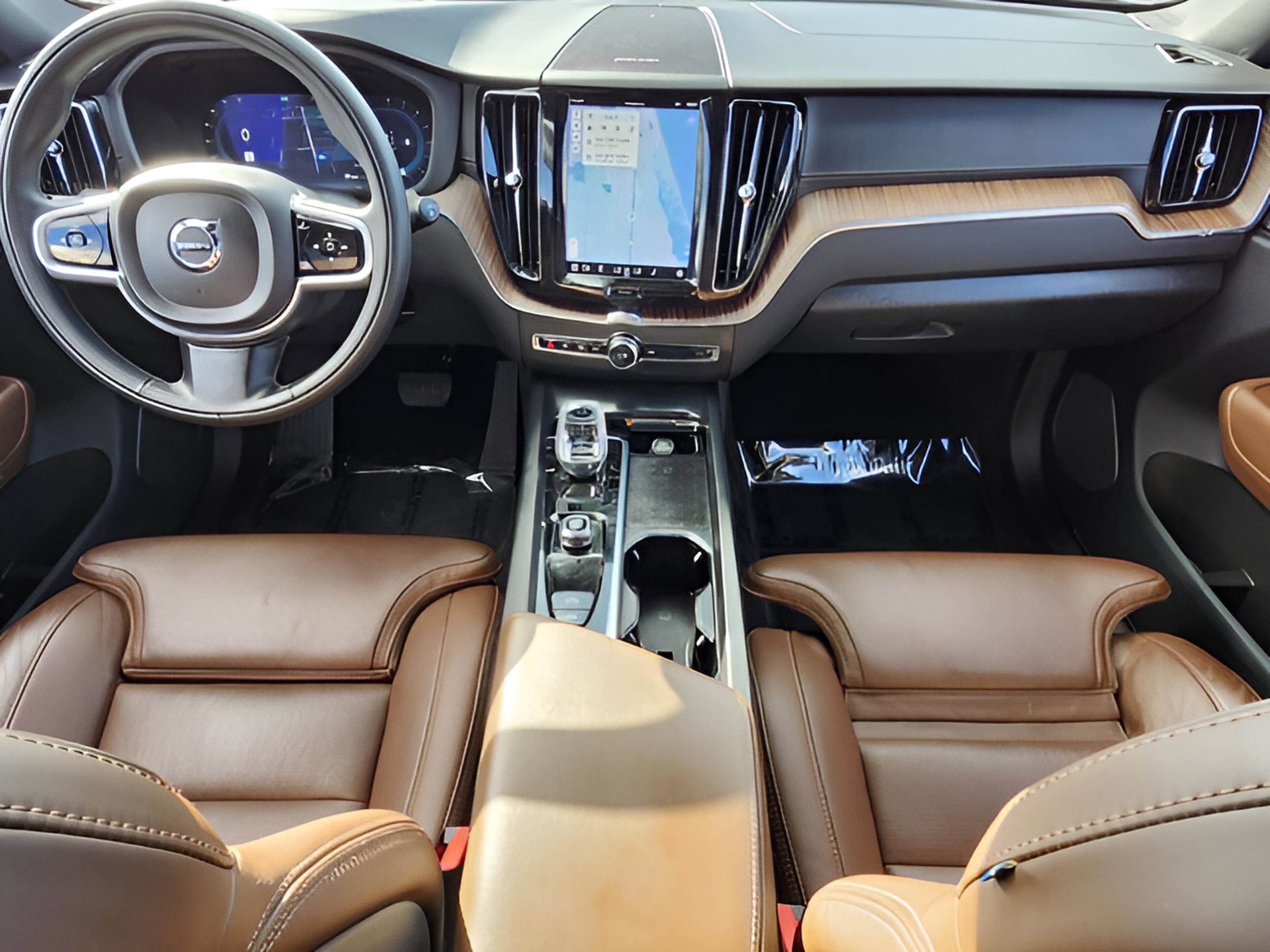 Used 2022 Volvo XC60 B5 Inscription w/ Advanced Package image 13