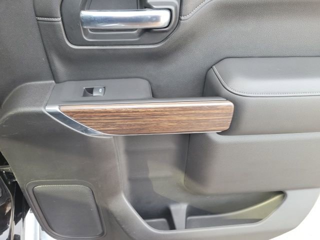 Used 2020 Chevrolet Silverado 1500 High Country w/ Technology Package AWD/4WD image 26