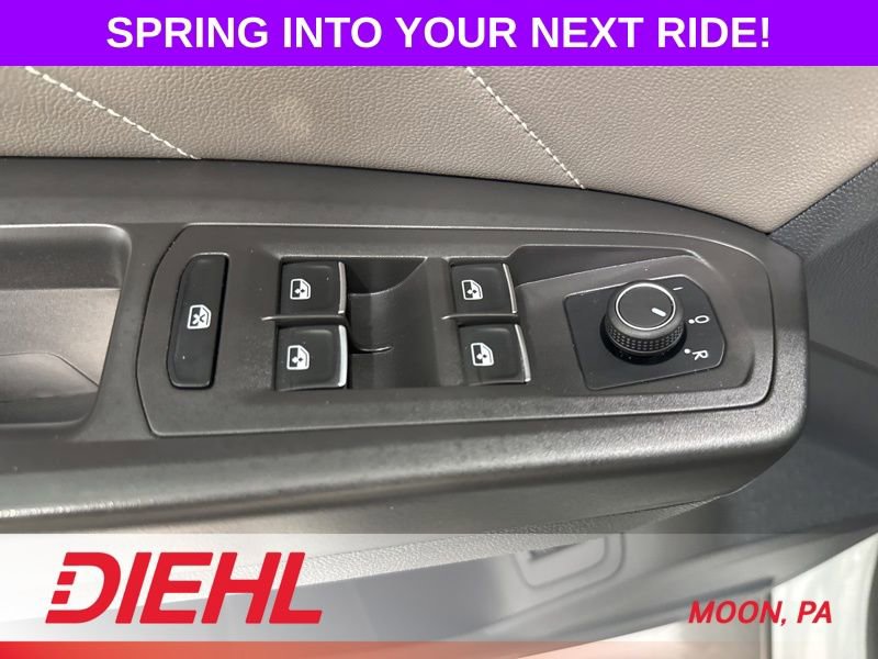 Used 2022 Volkswagen Atlas SEL R-Line AWD/4WD image 29
