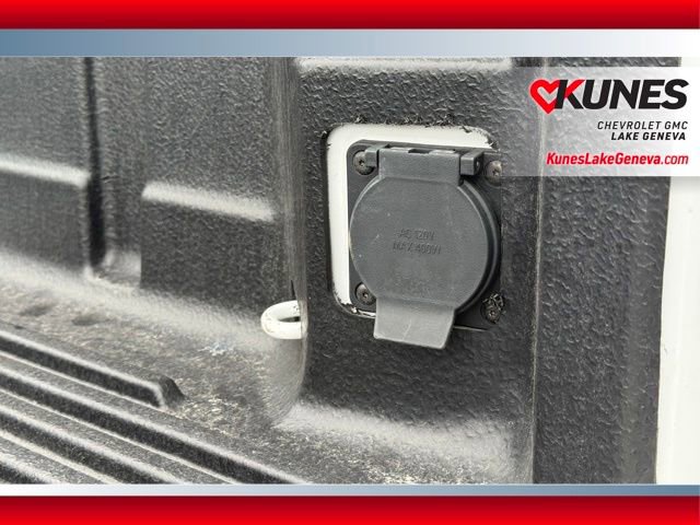 Used 2025 Chevrolet Silverado 2500 LT w/ Convenience Package image 23