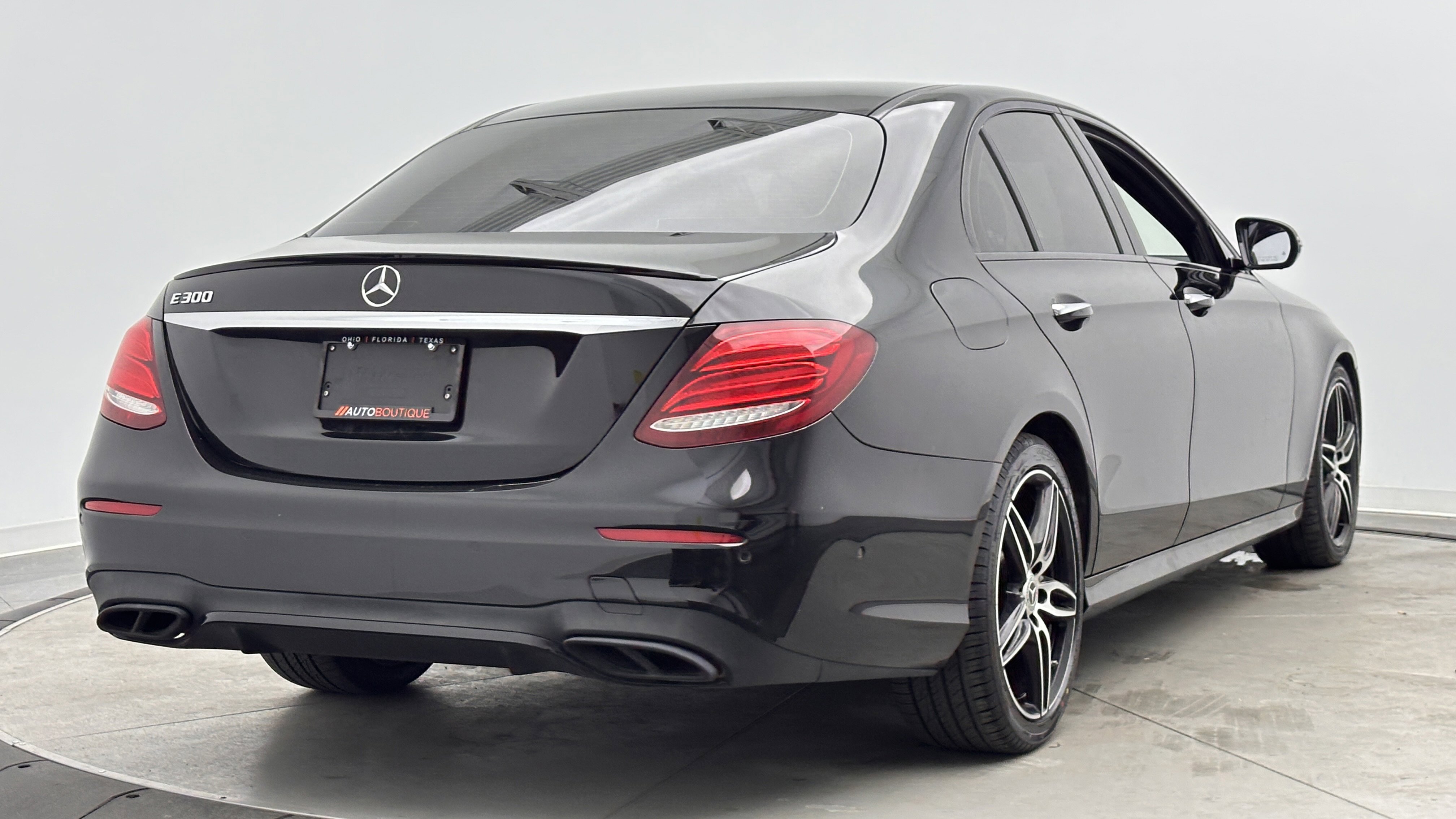 Used 2019 Mercedes-Benz E 300 w/ Premium 1 Package image 10