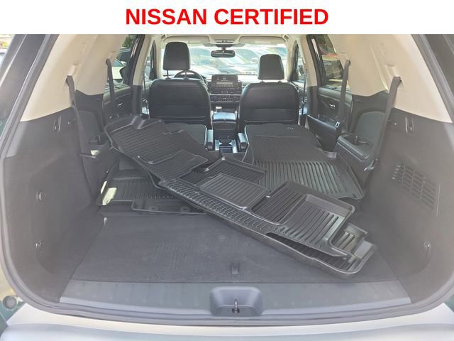 Certified 2022 Nissan Pathfinder Platinum w/ Cargo Package AWD/4WD image 10